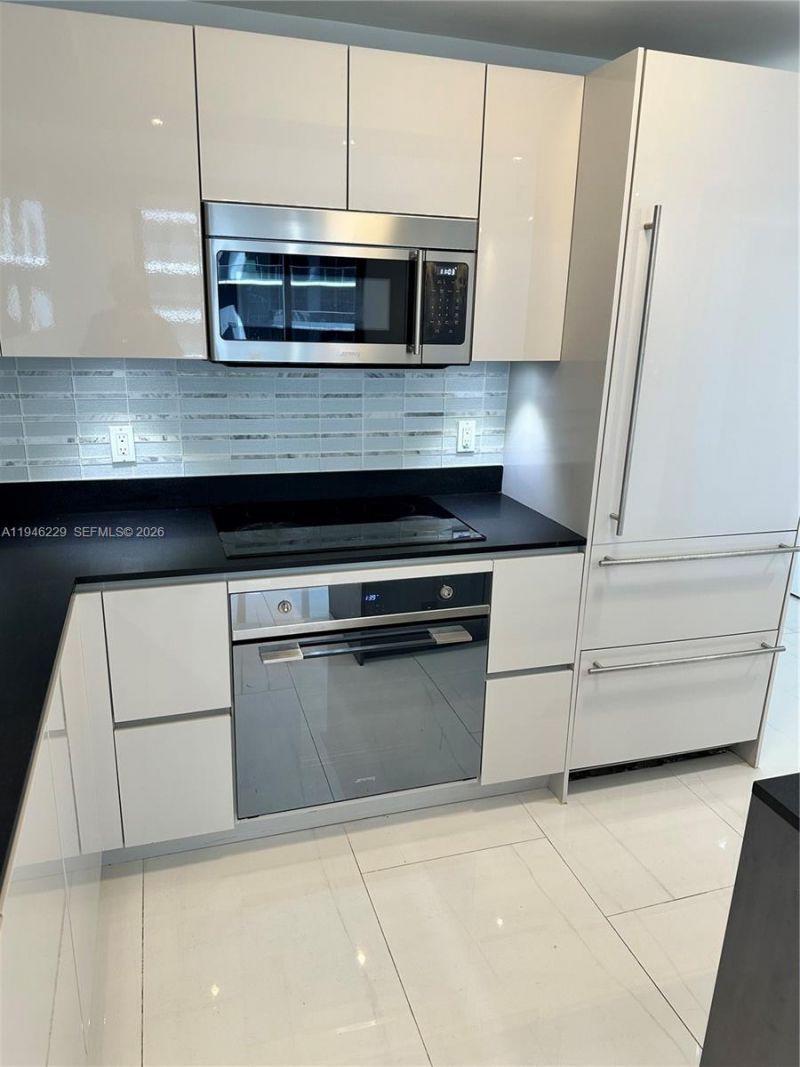 1010 Brickell Ave, Unit 3809, Miami, FL 33131 Photo