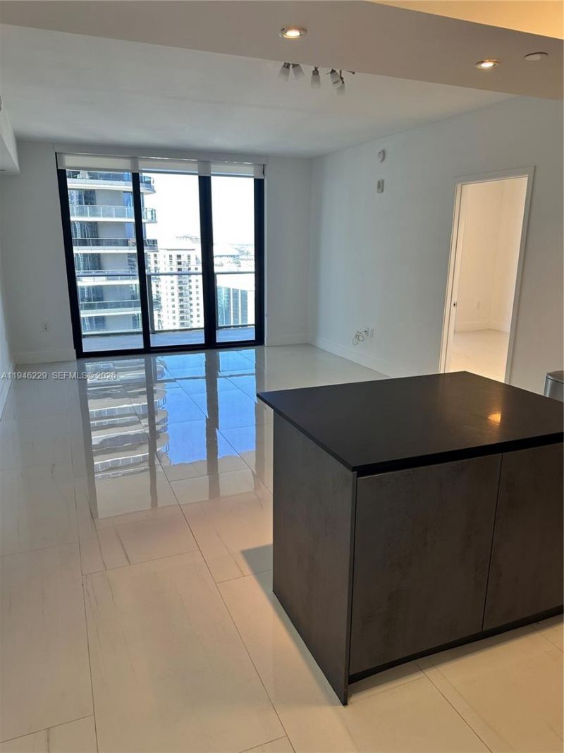 1010 Brickell Ave, Unit 3809, Miami, FL 33131 Photo