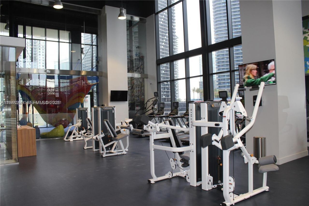 1010 Brickell Ave, Unit 3809, Miami, FL 33131 Photo