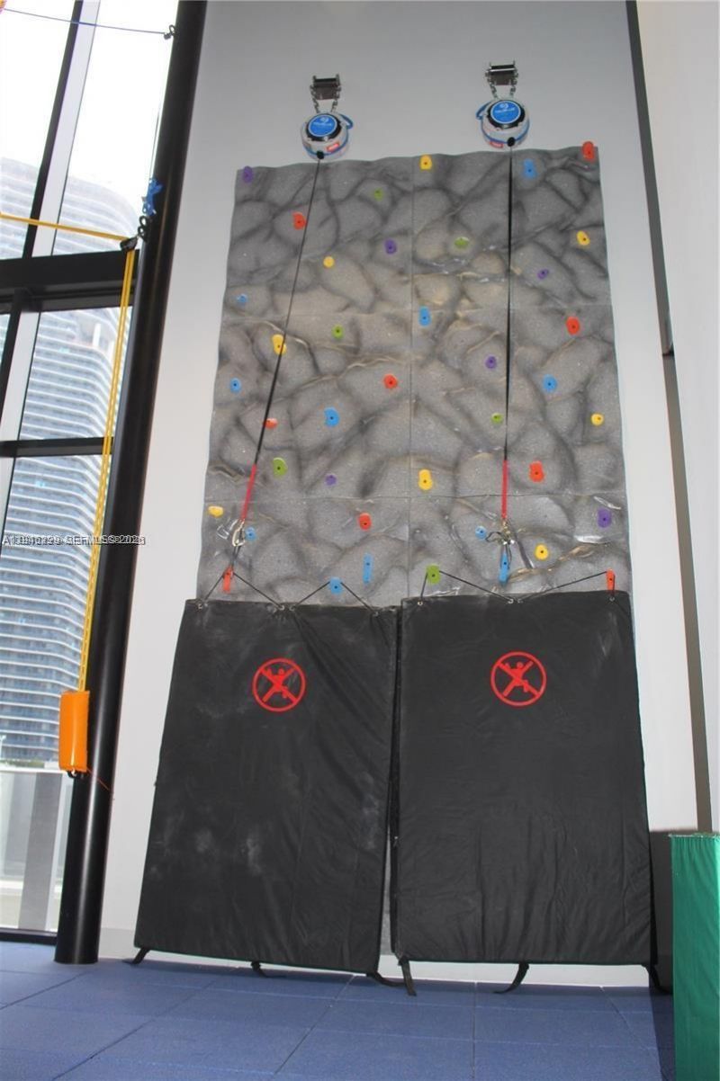 1010 Brickell Ave, Unit 3809, Miami, FL 33131 Photo