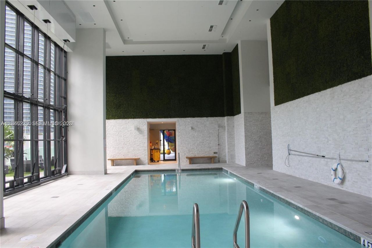 1010 Brickell Ave, Unit 3809, Miami, FL 33131 Photo