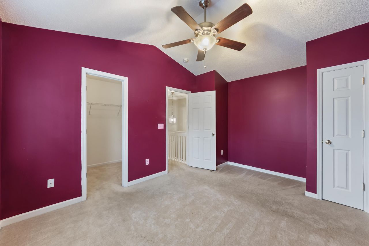 8038 Shadow Oak Drive Photo 22