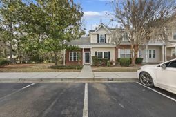 8038 Shadow Oak Drive photo 4