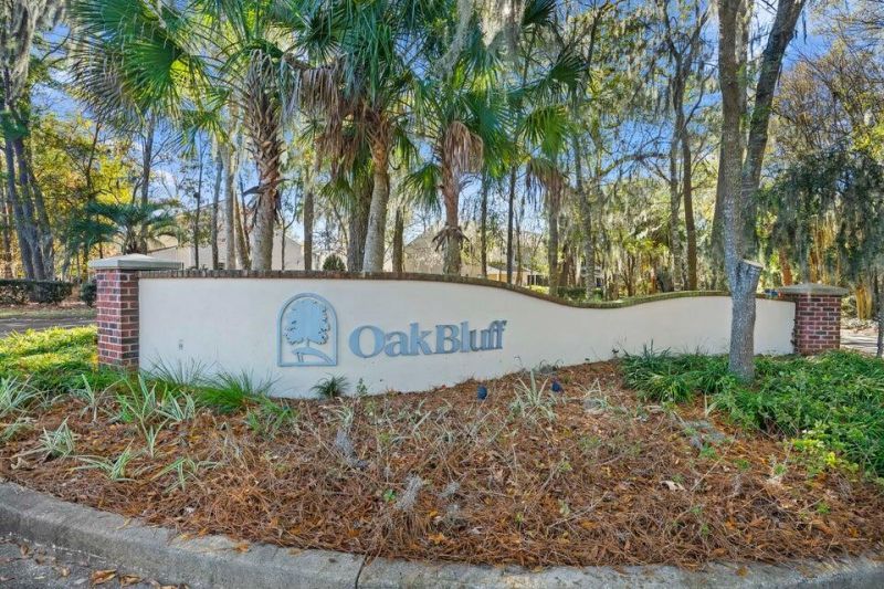 8038 Shadow Oak Drive Photo 32