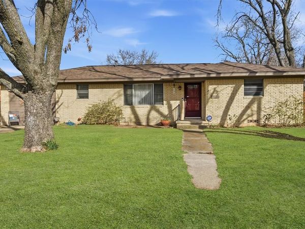 515 Pecan Street, Collinsville, TX 76233