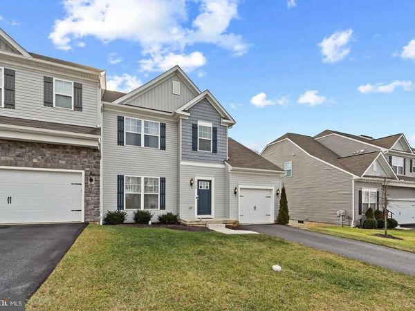 4350 BLACKBURN DRIVE, STEWARTSTOWN, PA 17363