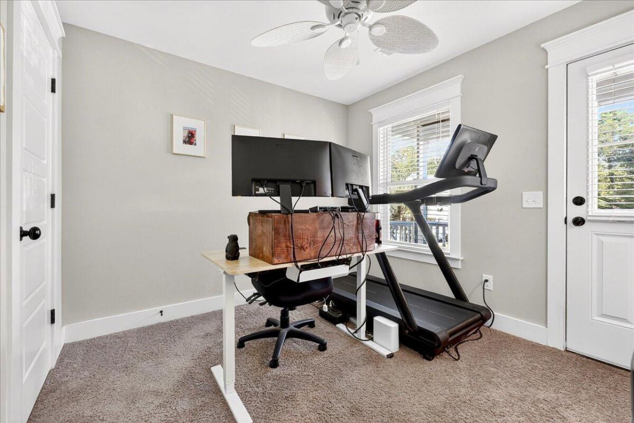 1149 Wexford Park Photo 16