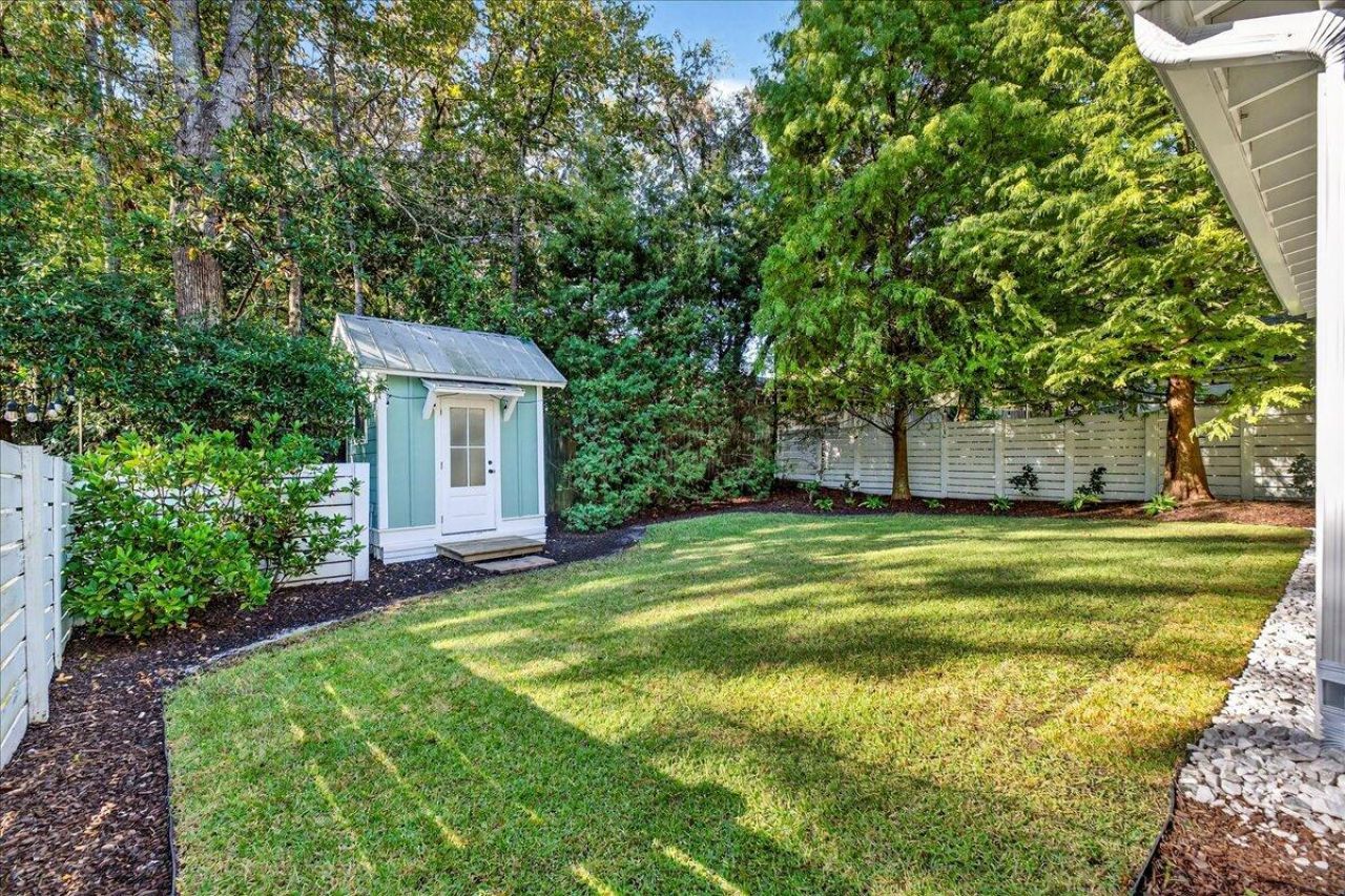 1149 Wexford Park Photo 23