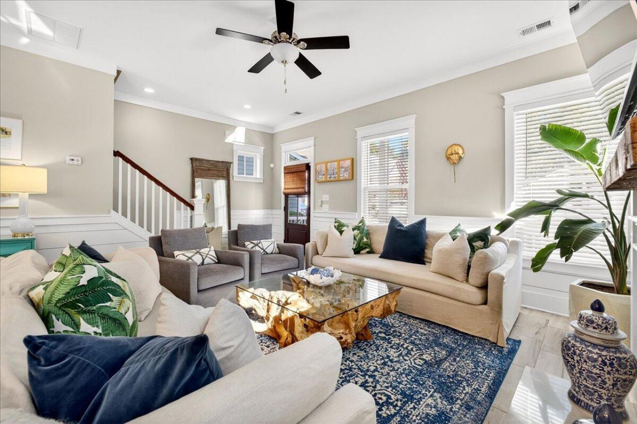 1149 Wexford Park Photo 5