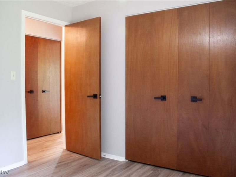 16475 Heather Lane, Unit S202, Middleburg Heights, OH 44130 Photo 11