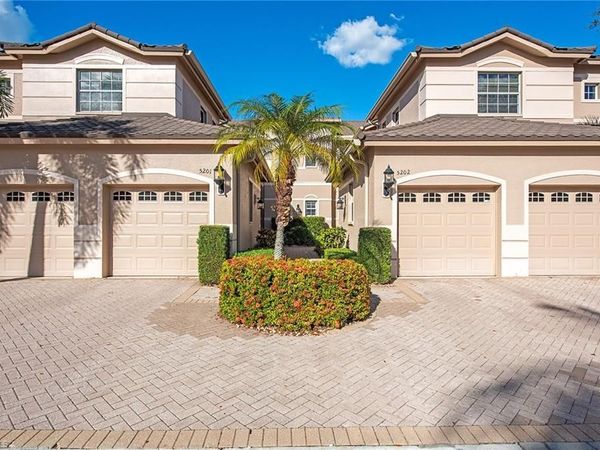745 Regency Reserve CIR, Unit 5202, NAPLES, FL 34119