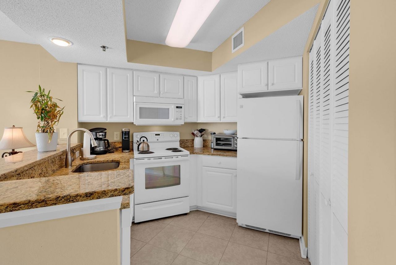 2504 N Ocean Blvd. Photo 10