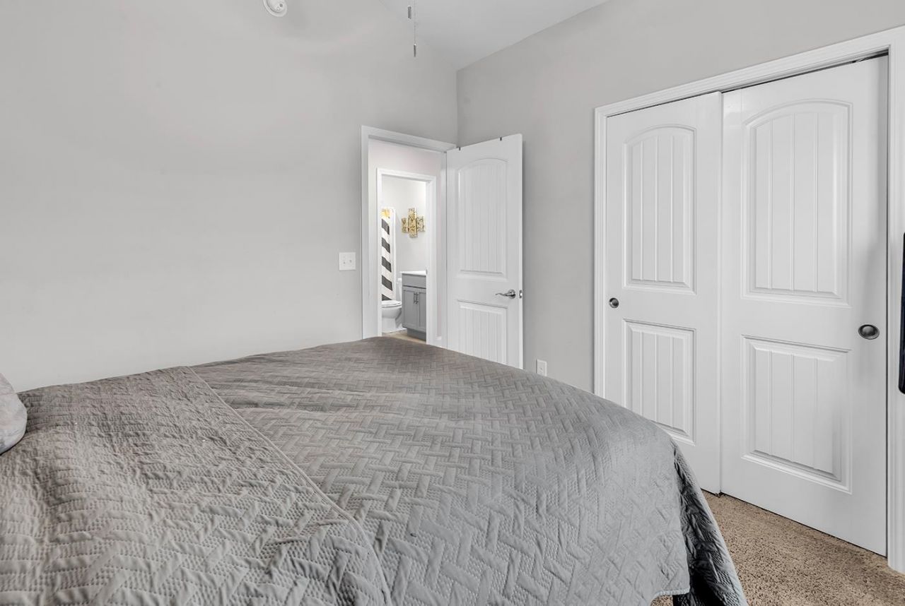 323 Borrowdale Dr. Photo 5