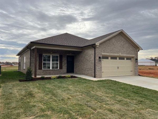 1208 County House Lane , Bowling Green, KY 42104