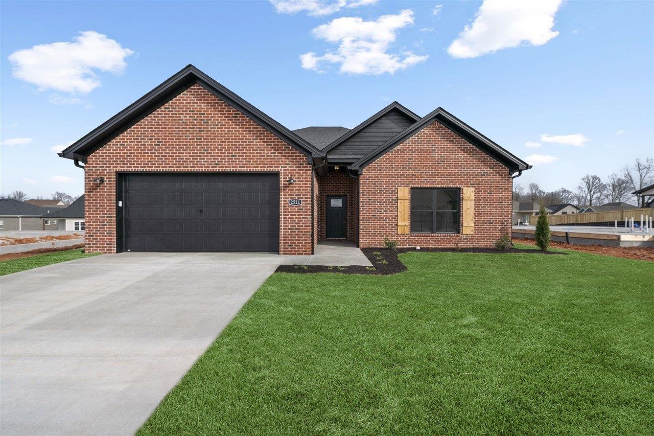 2521 Topeka Road, Bowling Green, KY 42103 Main Photo