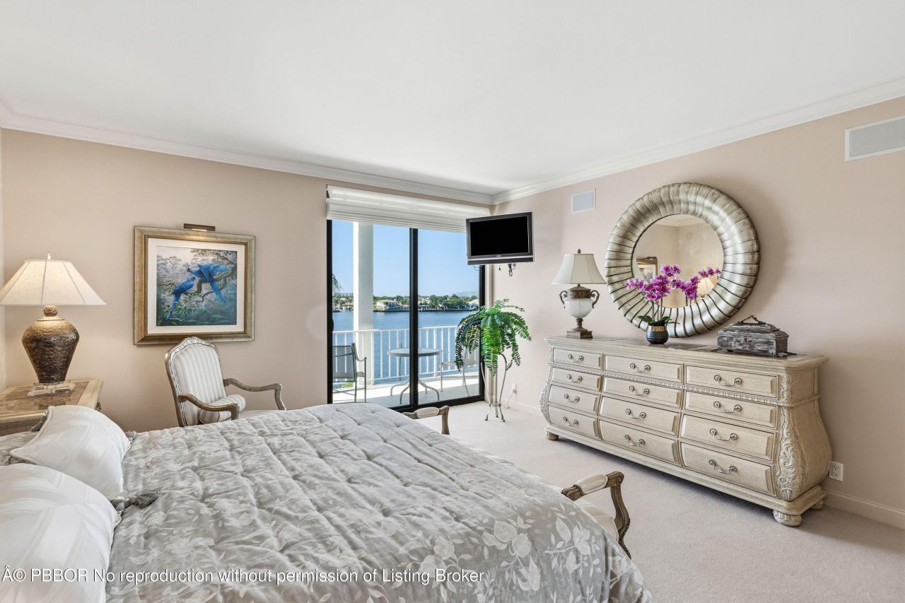 2150 Ibis Isle Road, Unit 15, Palm Beach, FL 33480 Photo