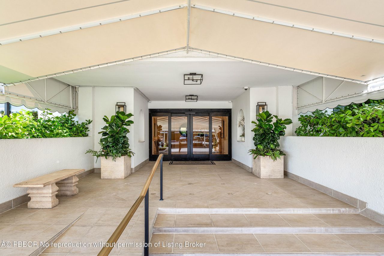 2150 Ibis Isle Road, Unit 15, Palm Beach, FL 33480 Photo