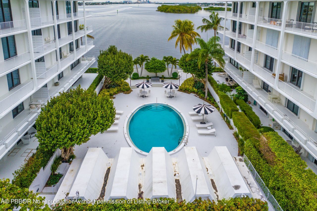 2150 Ibis Isle Road, Unit 15, Palm Beach, FL 33480 Photo