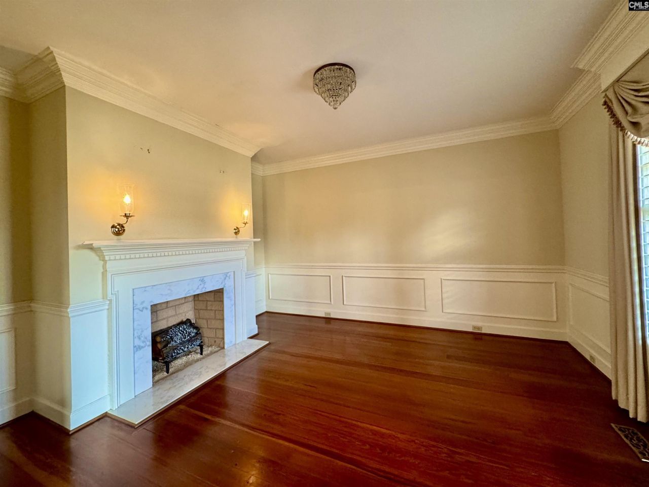 555 Willington Drive Photo 14