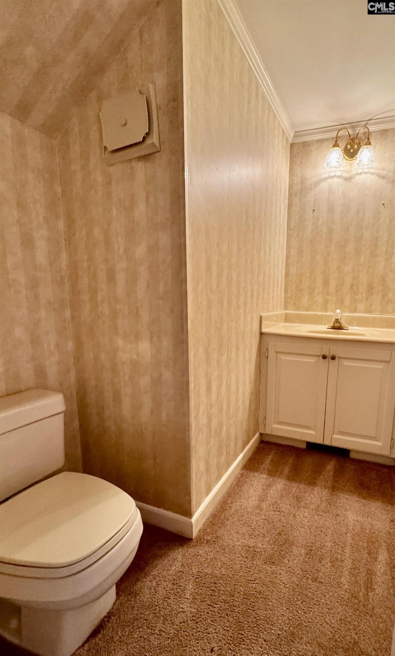 555 Willington Drive Photo 16