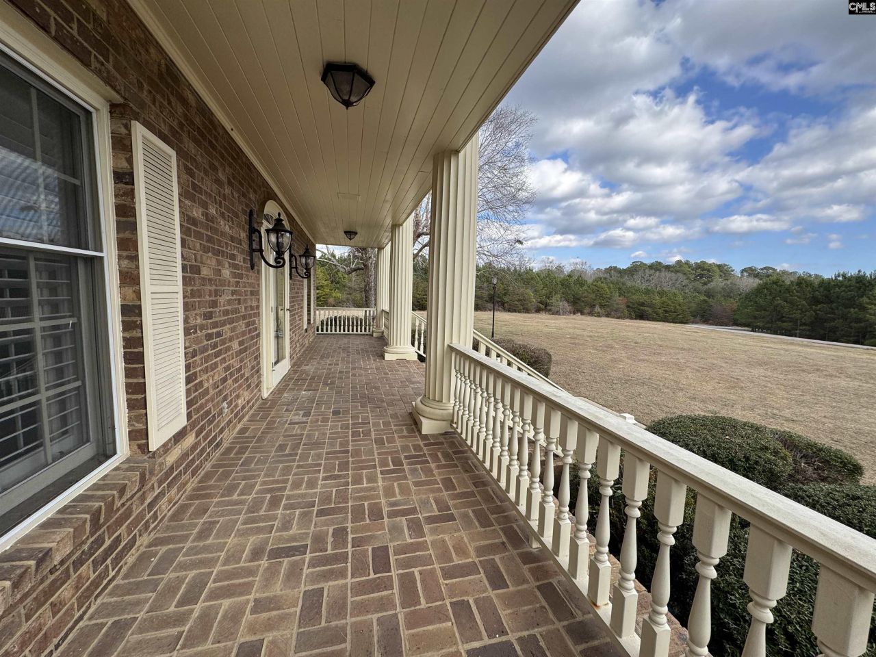 555 Willington Drive Photo 32