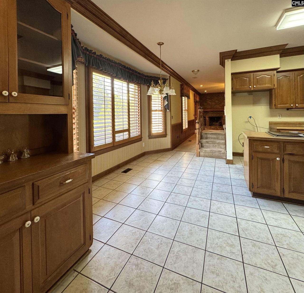 555 Willington Drive Photo 6