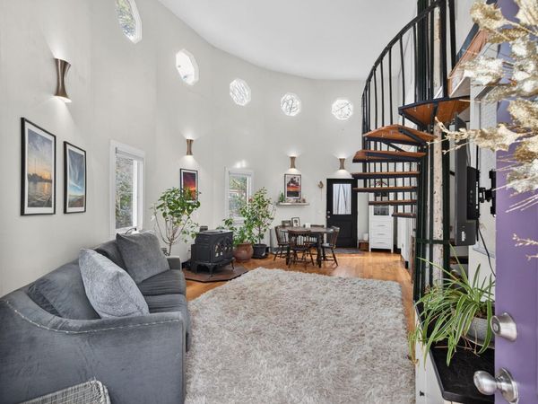 19 Old Bridge Road, Truro, MA 02666