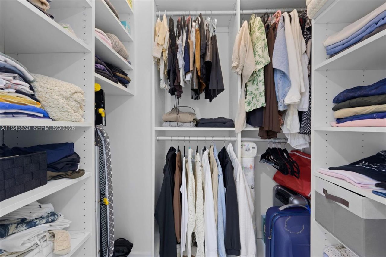 20191 E Country Club Dr, Unit 2202, Aventura, FL 33180 Photo