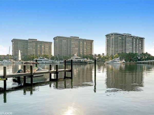 3 Grove Isle Dr, Unit C1807, Miami, FL 33133