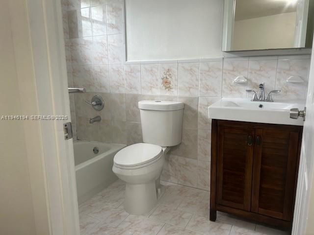 3361 NW 16th St, Unit B, Miami, FL 33125 Photo