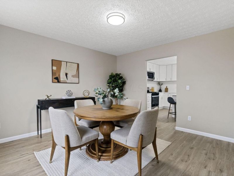 4315 Shady Meadows Drive, Grove City, OH 43123 Photo 2