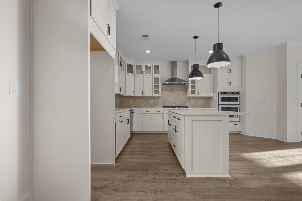 8581 Balmy Breeze Pl. Photo 5