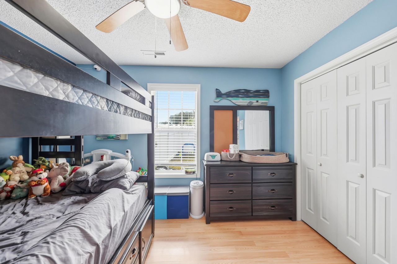 166 Cheshire Ct. Photo 15