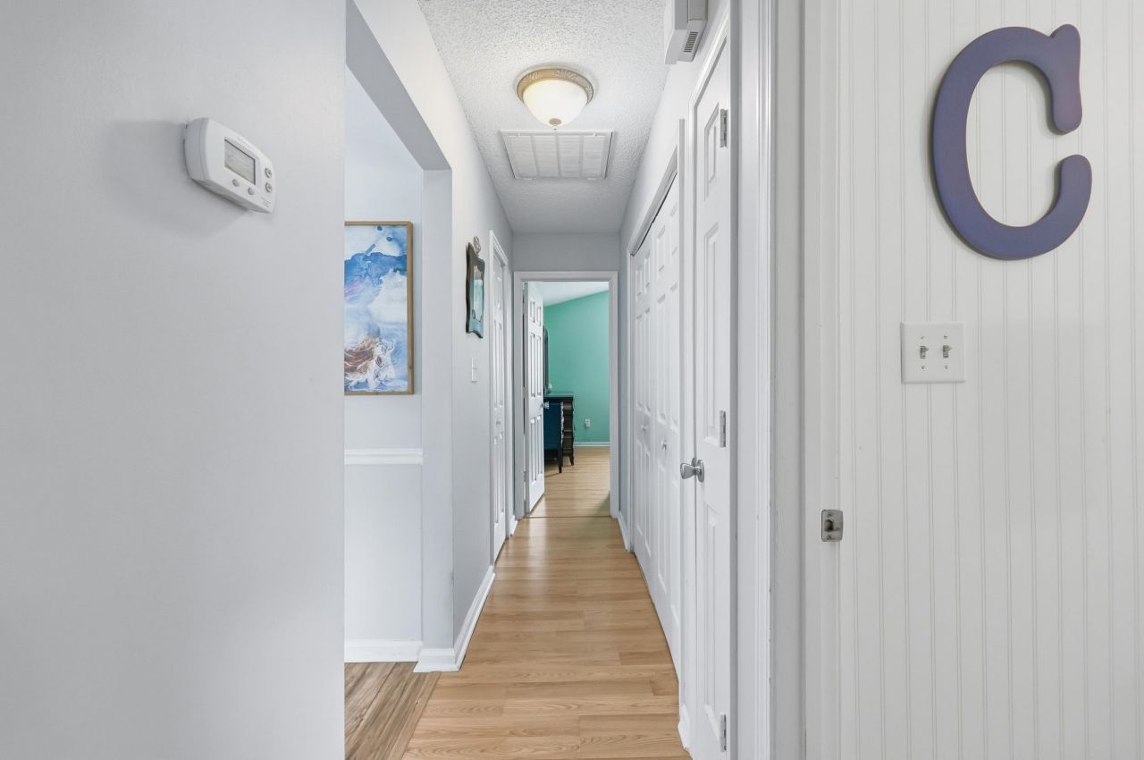 166 Cheshire Ct. Photo 16