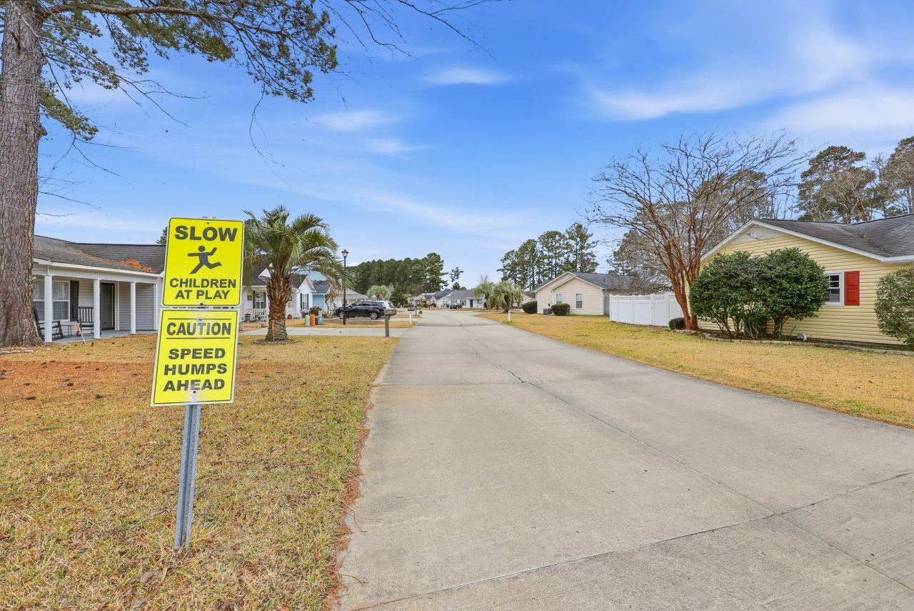 166 Cheshire Ct. Photo 26