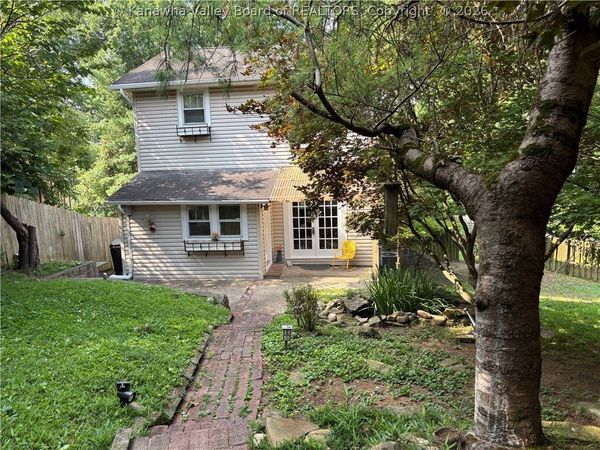 946 Mathews Avenue, Charleston, WV 25302