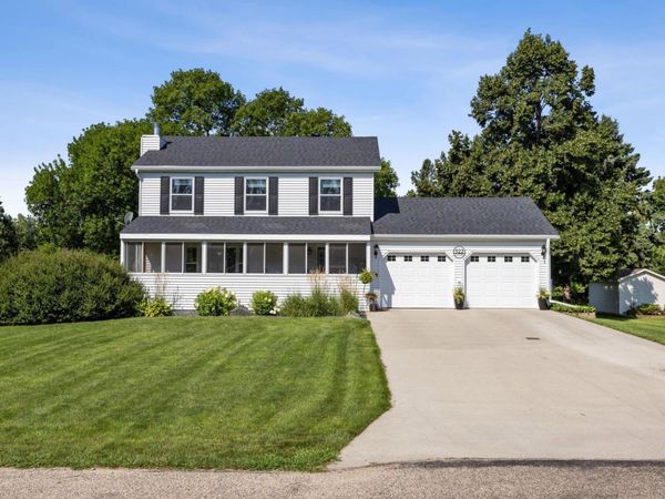 522 9th Avenue S, Casselton, ND 58012