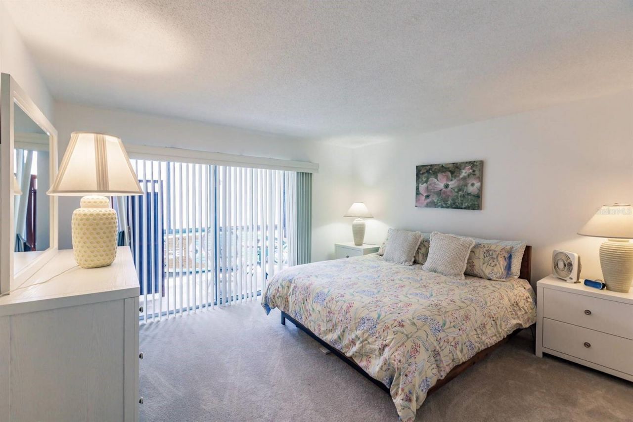 1055 W Peppertree Drive, Unit 207AA, Sarasota, FL 34242 Photo