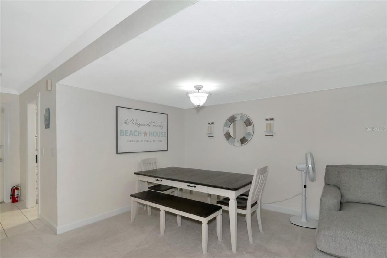 3225 Ramblewood Drive, Sarasota, FL 34237 Photo