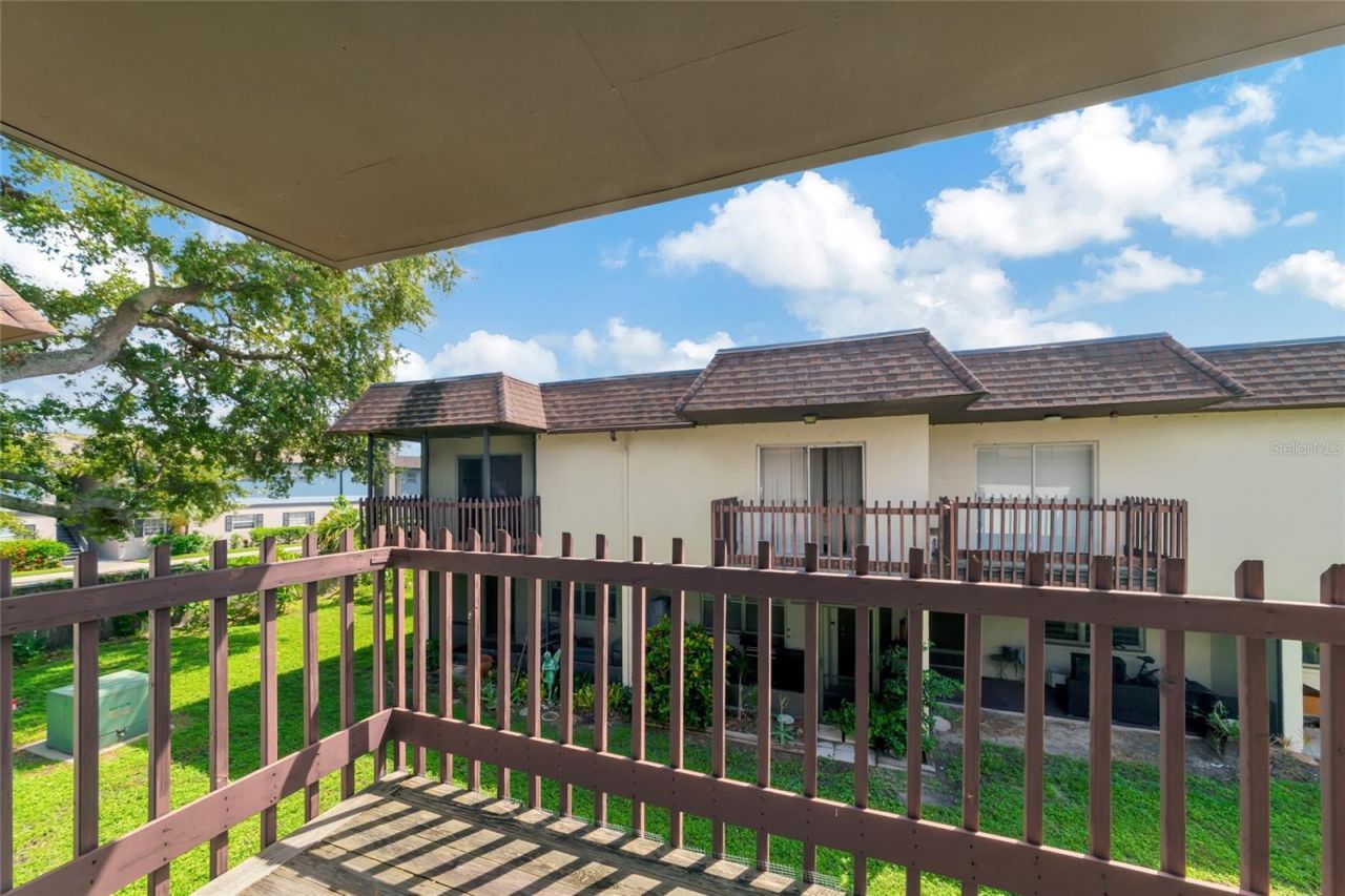 3225 Ramblewood Drive, Sarasota, FL 34237 Photo