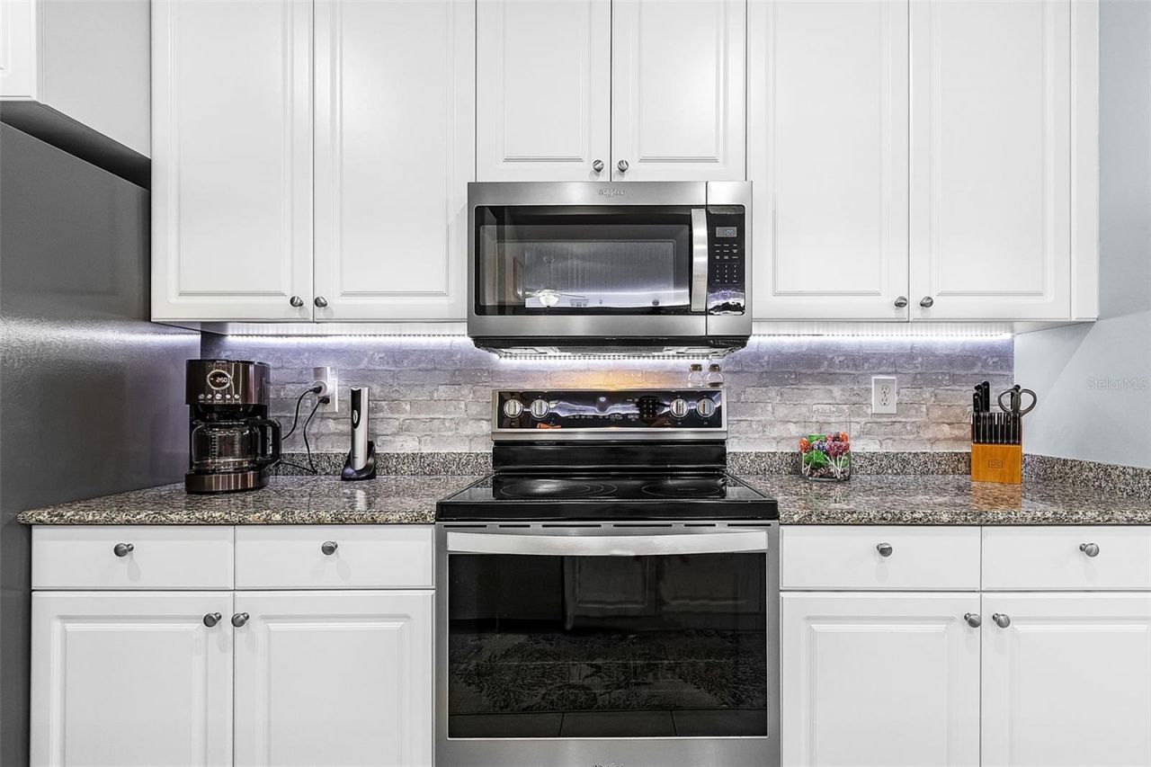 24399 Baltic Avenue, Unit 202, Punta Gorda, FL 33955 Photo