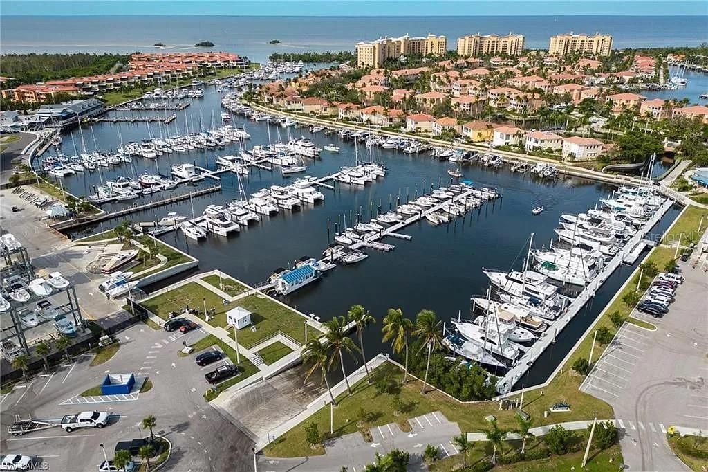 24399 Baltic Avenue, Unit 202, Punta Gorda, FL 33955 Photo