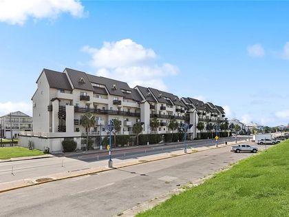 7300 LAKESHORE Drive New Orleans, LA 70124