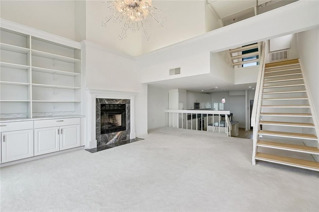 7300 LAKESHORE Drive New Orleans, LA 70124
