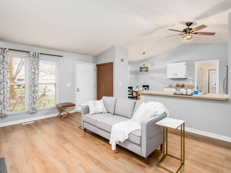 3787 Harborough Drive, Columbus, OH 43230 Photo 9