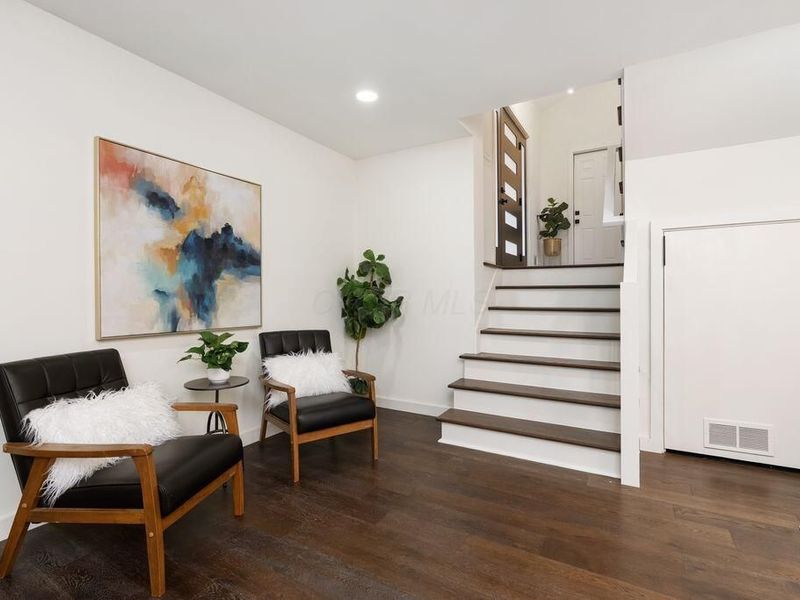 1530 Pemberton Drive, Columbus, OH 43221 Photo 12