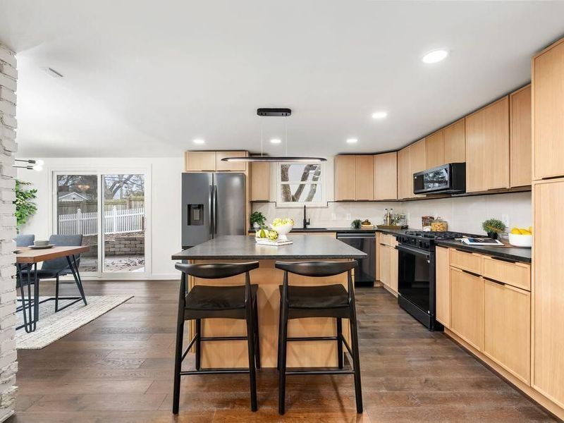 1530 Pemberton Drive, Columbus, OH 43221 Photo 14