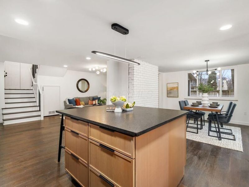 1530 Pemberton Drive, Columbus, OH 43221 Photo 15