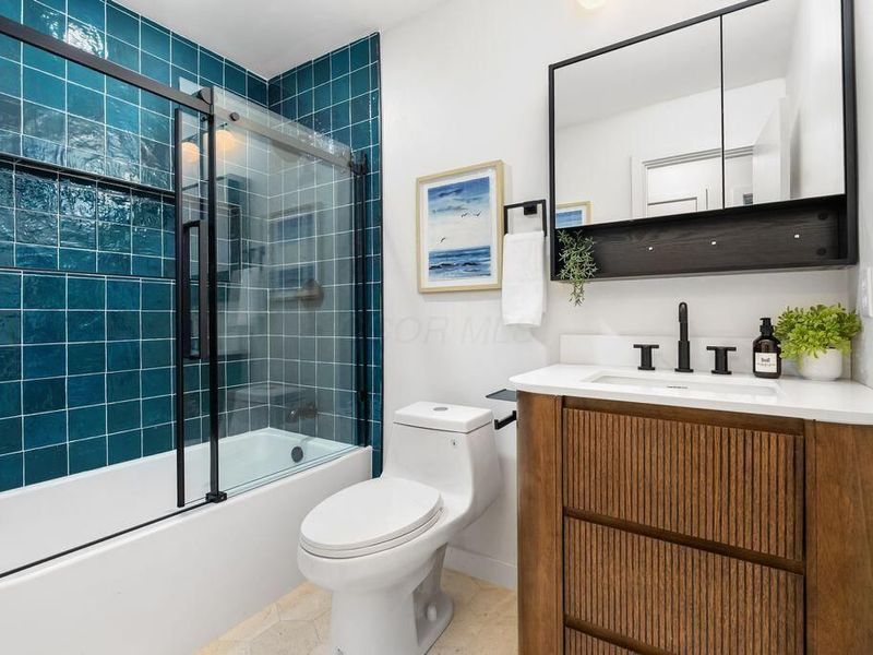 1530 Pemberton Drive, Columbus, OH 43221 Photo 24