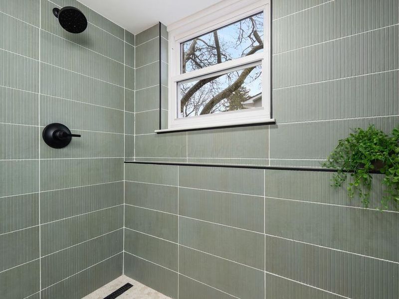 1530 Pemberton Drive, Columbus, OH 43221 Photo 28